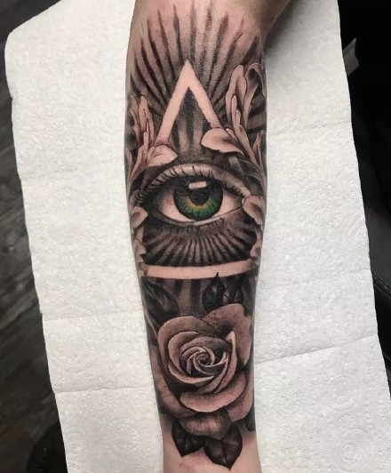 9张关于上帝之眼的一组纹身作品图案