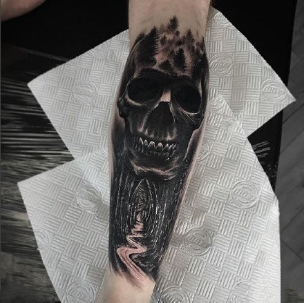 欧美暗黑风格的大黑灰写实纹身图案作品