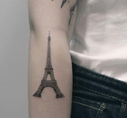 18张简约的一组黑色小图纹身图案作品