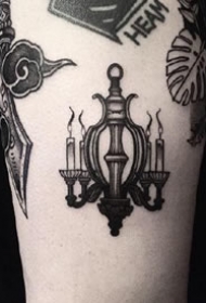 18张简约的一组黑色小图纹身图案作品