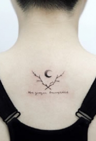 一组不显眼的小简约纹身图案欣赏