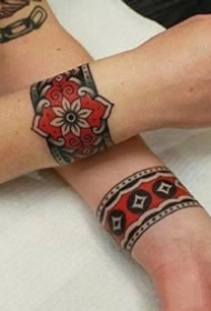 一组适合手环臂环脚环的纹身图案作品欣赏缩略频道推荐图