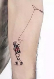 9张胳膊上的一组小清新简约纹身图案欣赏