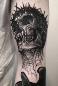 韩国纹身师的暗黑骷髅纹身作品图片