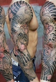 漂亮传统风格的一组花臂纹身图案作品