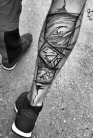 线条感很不错的一组黑灰纹身图案作品欣赏