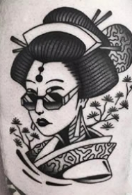 死黑死黑的一组黑灰old school纹身图片9张