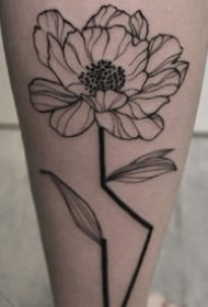 手臂上的一组16张黑灰色纹身图案作品欣赏