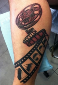 电影film相关主题的摄影机胶卷等纹身图案作品9张