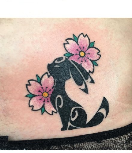 一组关于皮卡丘的一组动漫卡通小纹身图案