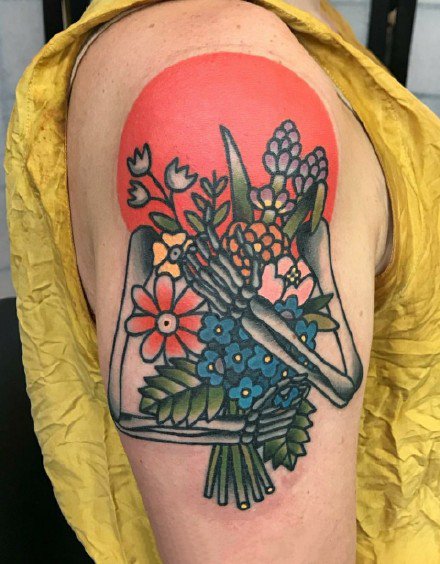 school风格的一组彩色花卉纹身图案9张