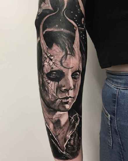 暗黑风格的一组写实人物纹身作品图案9张