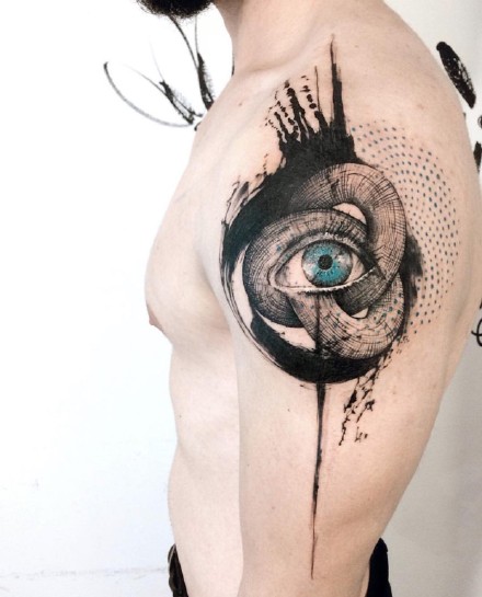 手臂和大腿上的一组黑色创意纹身图案