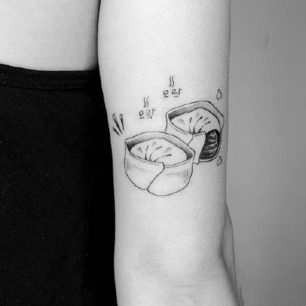 创意的一组点刺小黑色的纹身图片赏析