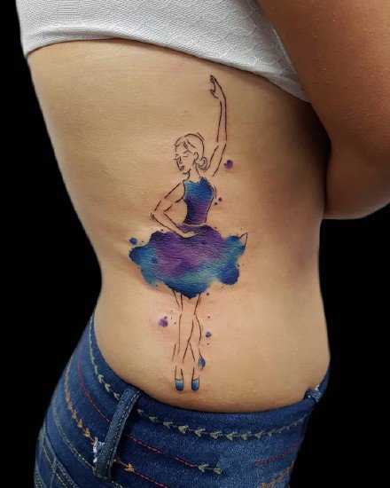 水彩小纹身：一组水彩色的小清新简约纹身图案