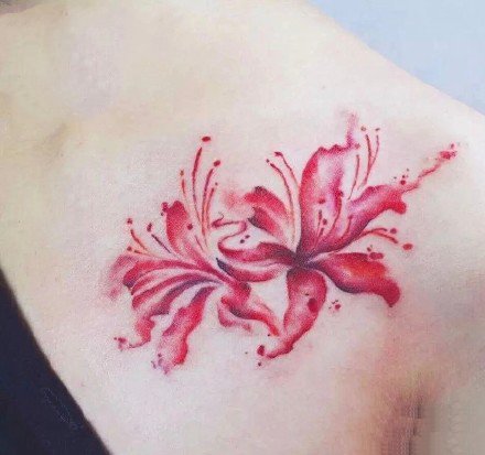 曼陀罗彼岸花纹身：18张好看的彼岸花纹身图案作品