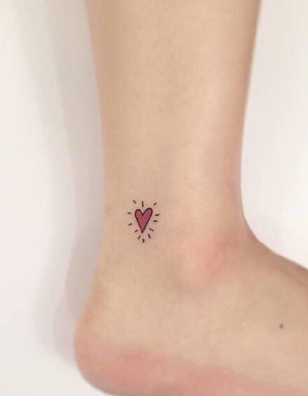 脚踝小图案：一组超简约的脚踝处小纹身图案