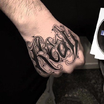 好看的一组花体字纹身图案作品欣赏