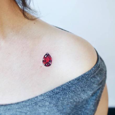 很简单的一组简约珠宝钻石纹身图案欣赏