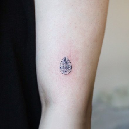 很简单的一组简约珠宝钻石纹身图案欣赏