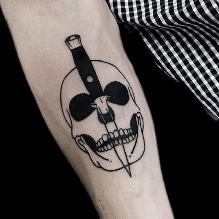 黑色的一组不错的个性小纹身图案9张