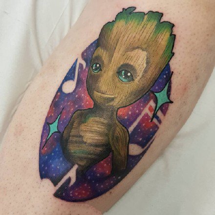 彩色的一组影视卡通角色的可爱纹身图案