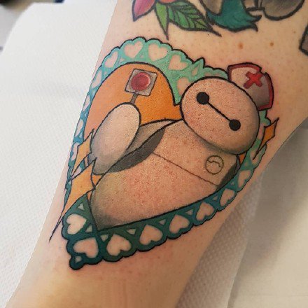 彩色的一组影视卡通角色的可爱纹身图案