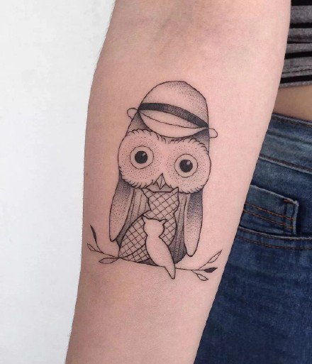 个性猫头鹰纹身：黑灰风格的一组猫头鹰纹身图案作品