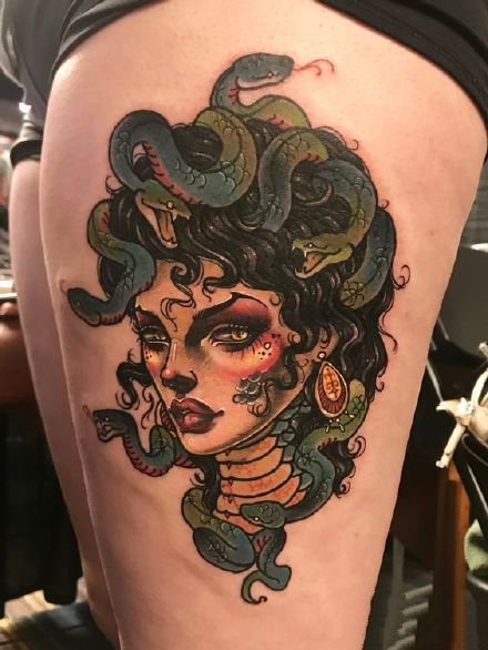 oldschool风格的一组欧美小女郎纹身图案