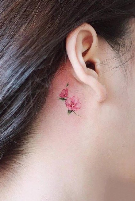 耳朵后面小纹身：9张纹在耳朵后面的小清新纹身图案