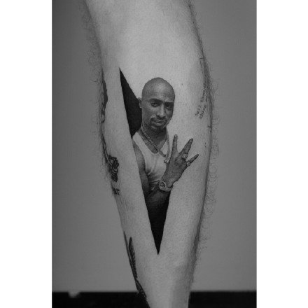 精致细腻的9张黑灰人物纹身图案作品