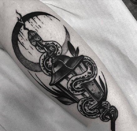 个性暗黑纹身：暗黑风格的一组个性黑灰纹身图案