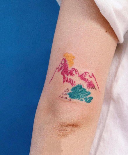 很可爱的一组适合女生的小彩色涂鸦等纹身作品