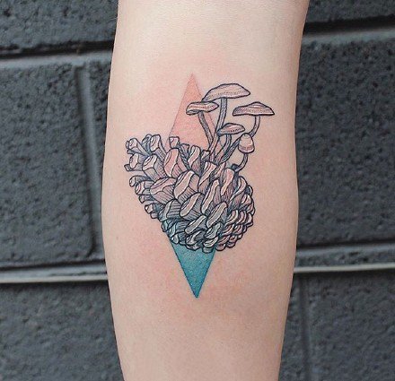 暗彩色背景感觉的个性小清新纹身图案9张