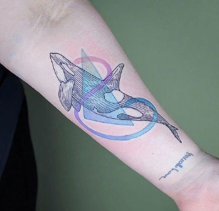 暗彩色背景感觉的个性小清新纹身图案9张