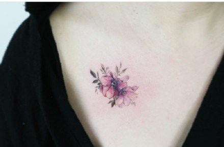 很小清新的一组女生小花朵纹身图案