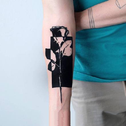 深黑色调的一组scohool风格的纹身图案9张