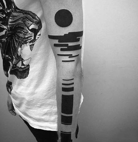 个性的一组适合男生的黑色图形纹身图案
