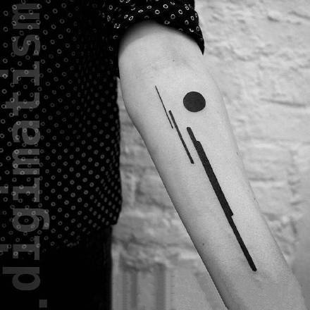 个性的一组适合男生的黑色图形纹身图案