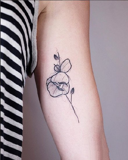 很简约的一组线条组成的小纹身图案9张