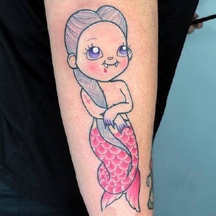 很可爱的一组小彩色卡通Q版美人鱼纹身图案