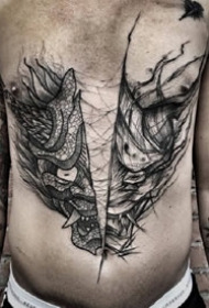 线条感极强的黑色个性男士纹身图案欣赏