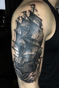 暗黑灰色调的一组点刺风格纹身图案作品9张