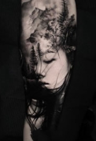欧美黑灰写实纹身：大臂和大腿上逼真的欧美3d写实纹身图案