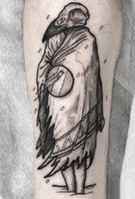 18张胳膊上的黑灰手臂创意纹身图案