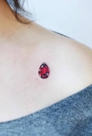 很简单的一组简约珠宝钻石纹身图案欣赏