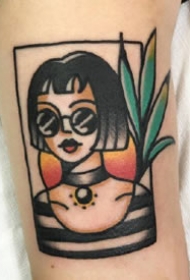 oldschool小女孩纹身：oldschool风格的一组小菇娘女孩纹身图案