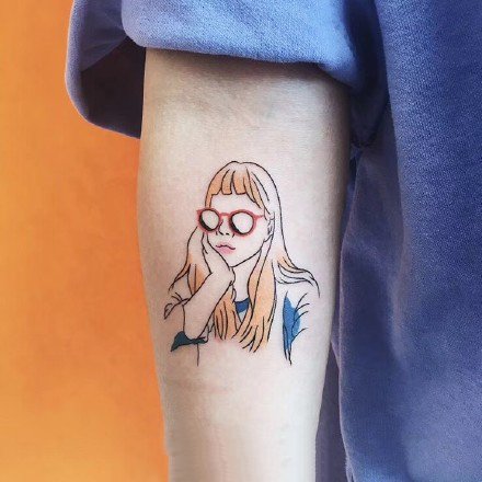 速写线条纹身：一组彩色速写人物纹身图案9张