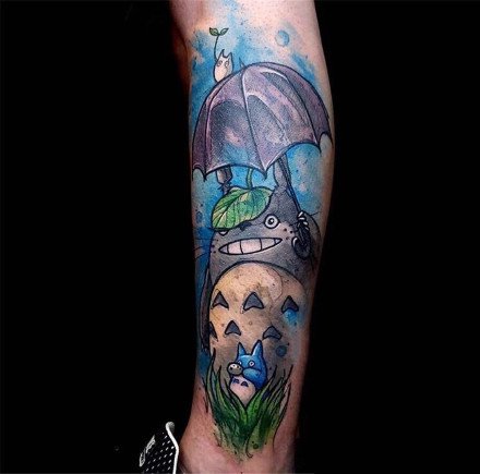 重彩色的一组卡通小腿纹身图案9张