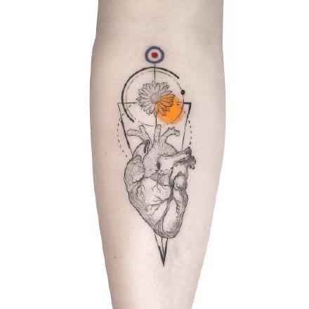 适合小腿和小臂的一组小清新水彩纹身作品